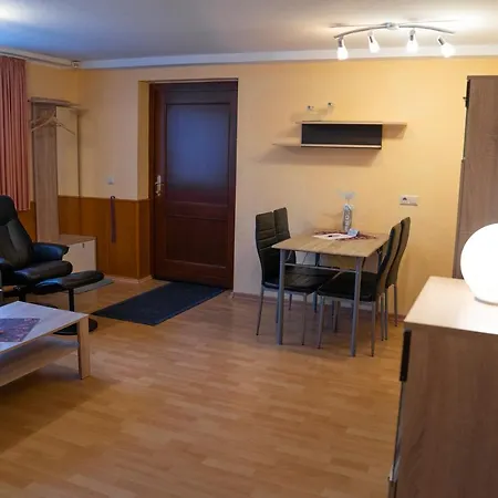 Reifberg Apartment
